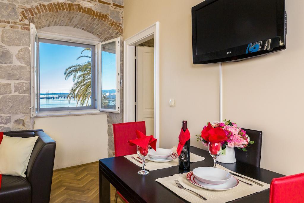 Luxury Apartment Riva With A Magnificient View Split Exterior photo